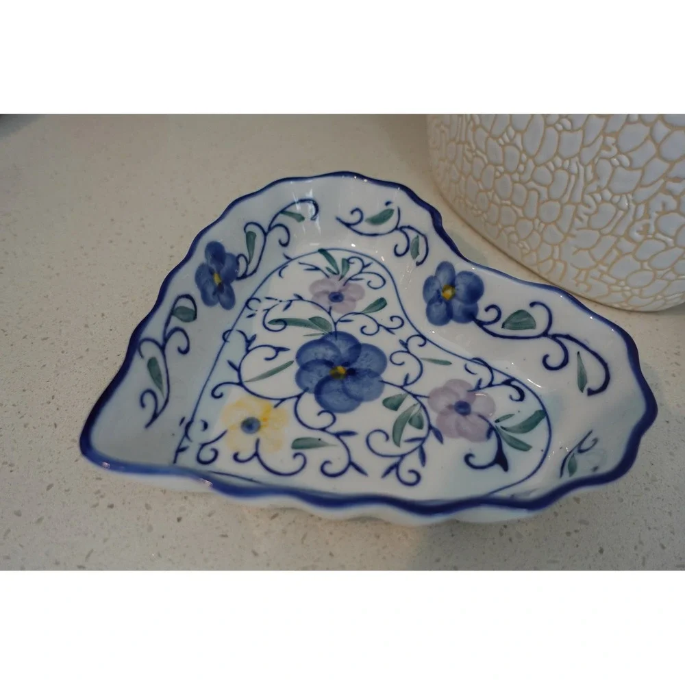 Heart Shaped‎ Trinket Dish Floral Blue Purple White Ceramic Decor